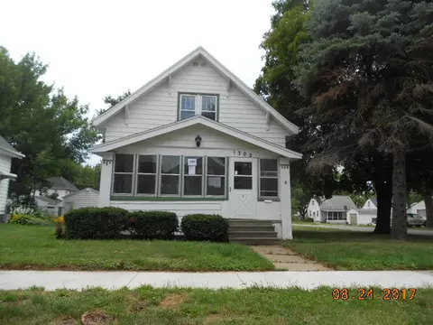 1302 Forest, Waterloo, IA 50702 photo 1