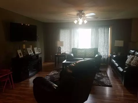 504 E 3rd St, Tama, IA 52339 photo 4