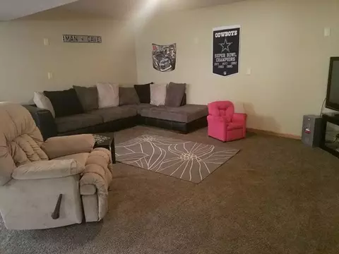 504 E 3rd St, Tama, IA 52339 photo 12