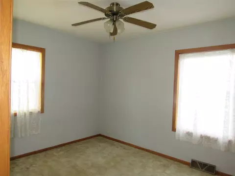1825 Forest Ave, Waterloo, IA 50702 photo 10