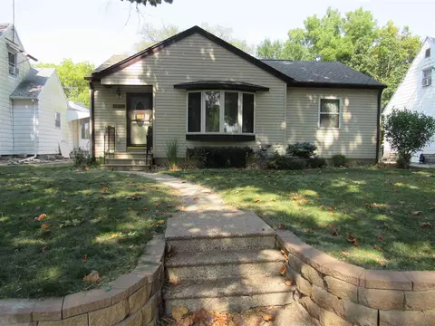 1825 Forest Ave, Waterloo, IA 50702 photo 1