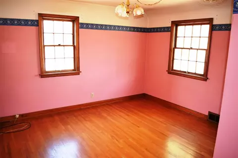 207 E Main St, Decorah, IA 52101 photo 12