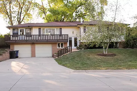 3202 West Rdg, Waterloo, IA 50701 photo 1