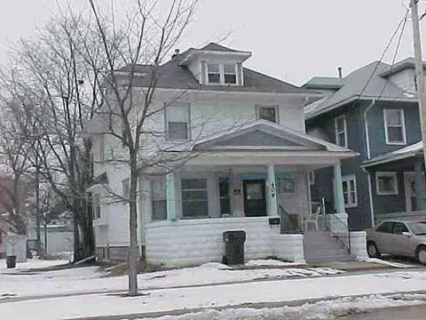 409 E 2nd St, Waterloo, IA 50703 photo 1