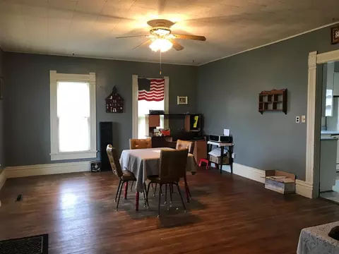 610 Mill St, Traer, IA 50675 photo 4