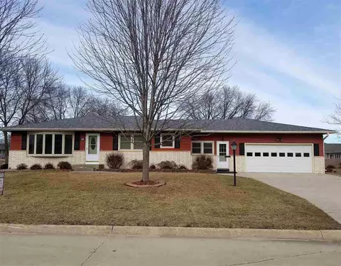 102 E Ridge St, Readlyn, IA 50668 photo 1