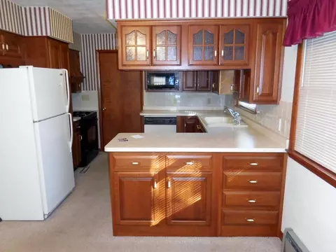 102 E Ridge St, Readlyn, IA 50668 photo 9