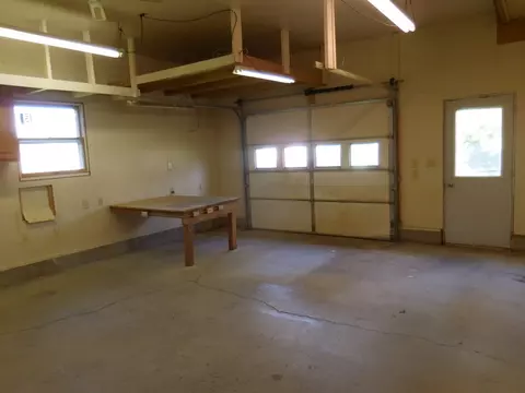 102 E Ridge St, Readlyn, IA 50668 photo 19