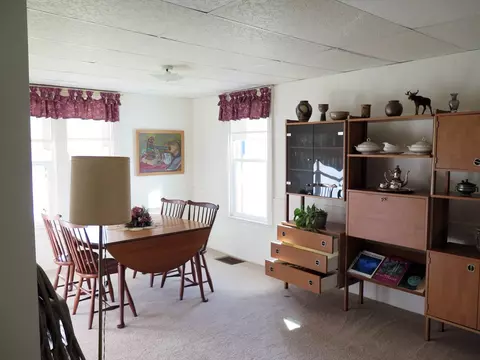 309 E Broadway St, Decorah, IA 52101 photo 3