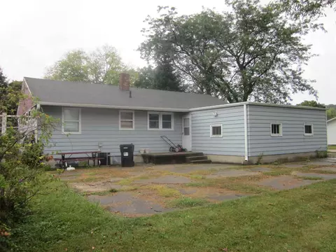 205 E 3rd Ave, Wadena, IA 52169 photo 3