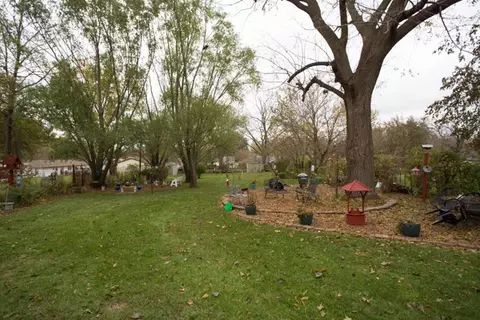 1738 Cornwall Ave, Waterloo, IA 50702 photo 2