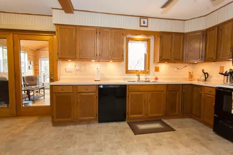1738 Cornwall Ave, Waterloo, IA 50702 photo 10