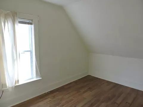 813 E Main St, Decorah, IA 52101 photo 9
