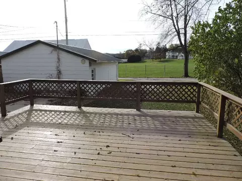 813 E Main St, Decorah, IA 52101 photo 11