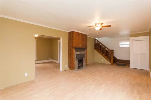 1202 Bertch, Waterloo, IA 50702 photo 2