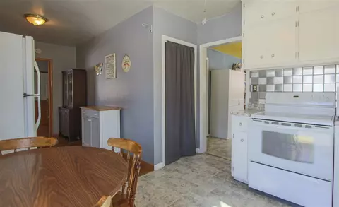 150 Bourland Ave, Waterloo, IA 50702 photo 9