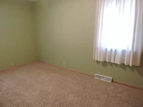 303 E Main St, Decorah, IA 52101 photo 4