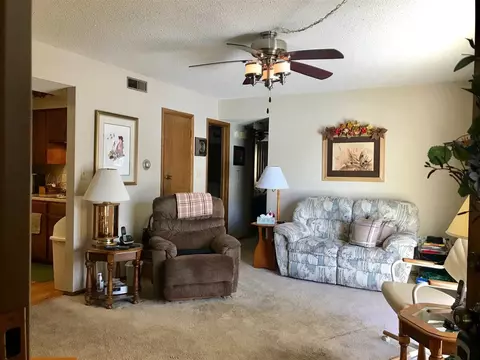 809 3rd St #2, Reinbeck, IA 50669 photo 2