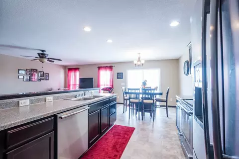 4917 Millenium Dr, Cedar Falls, IA 50613 photo 17