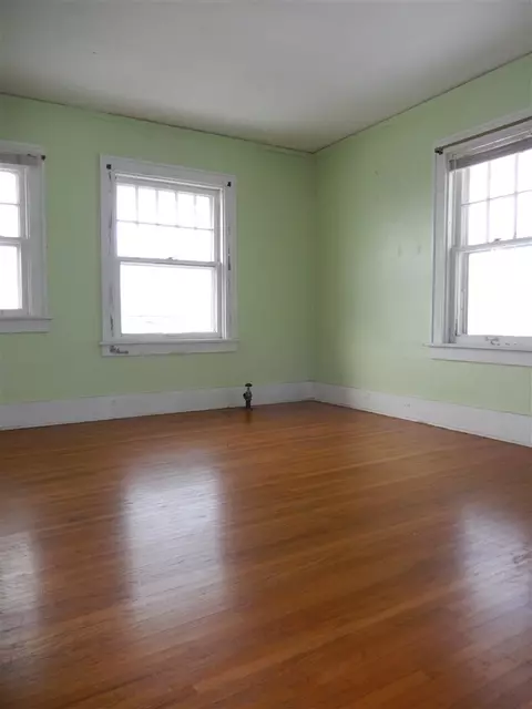 212 E 1st St, Sumner, IA 50674 photo 8