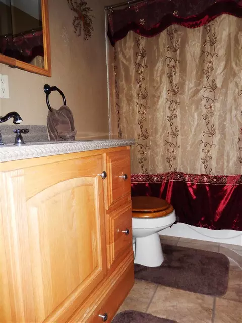 802 A Ave, Sumner, IA 50674 photo 5