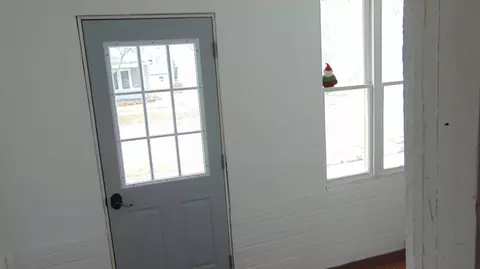 505 E Main St, Decorah, IA 52101 photo 19