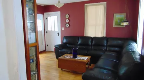 505 E Main St, Decorah, IA 52101 photo 6