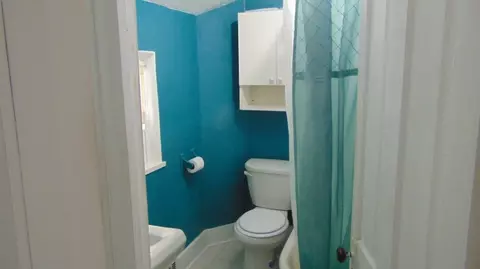 505 E Main St, Decorah, IA 52101 photo 16