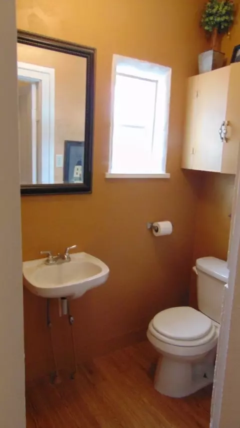 505 E Main St, Decorah, IA 52101 photo 17