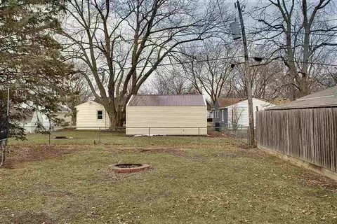 1230 Sheldon St, Waterloo, IA 50701 photo 19