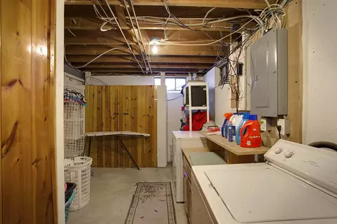 1230 Sheldon St, Waterloo, IA 50701 photo 14