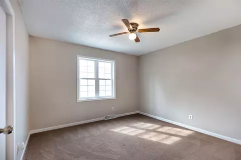 459 E 2nd St, Readlyn, IA 50668 photo 11
