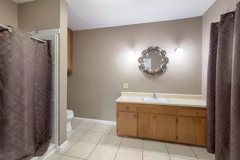 459 E 2nd St, Readlyn, IA 50668 photo 9