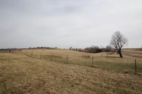 5832 18th Ave, Garrison, IA 52229 photo 7