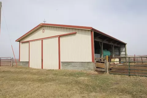 5832 18th Ave, Garrison, IA 52229 photo 5
