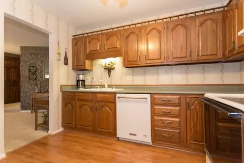 3431 Georgetown Dr, Waterloo, IA 50701 photo 9