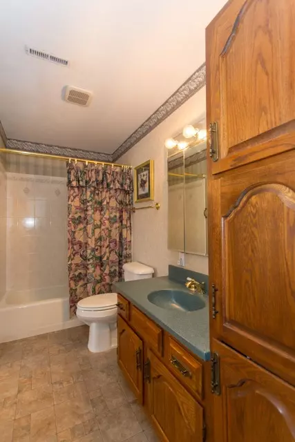 3431 Georgetown Dr, Waterloo, IA 50701 photo 14