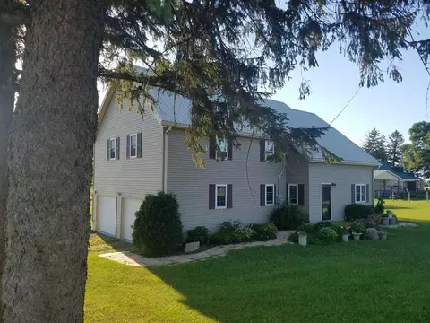 14745 Agate Rd, Elgin, IA 52141 photo 1