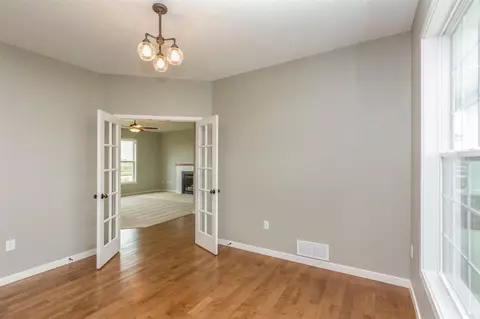1248 Partridge Ln, Waterloo, IA 50701 photo 11