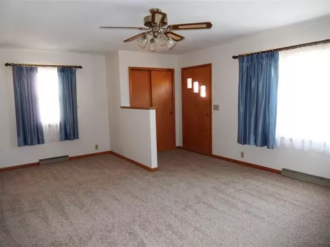 809 SW 4th St, Sumner, IA 50674 photo 8