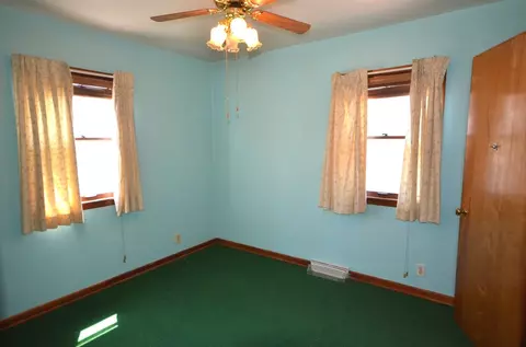 134 Vincent Rd, Waterloo, IA 50701 photo 10