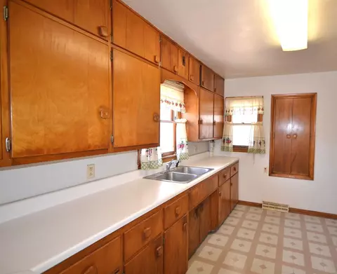 134 Vincent Rd, Waterloo, IA 50701 photo 7
