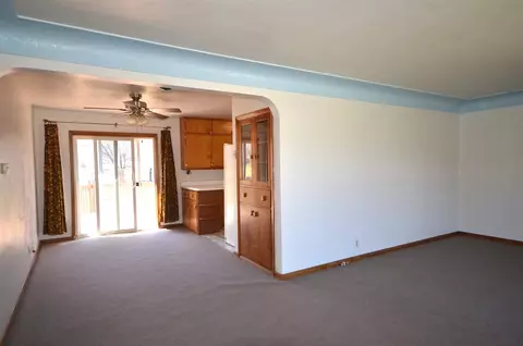 134 Vincent Rd, Waterloo, IA 50701 photo 4