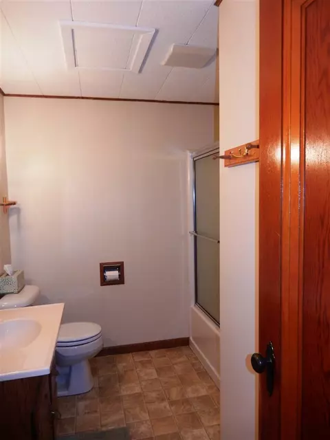 413 W 1st St, Sumner, IA 50674 photo 17