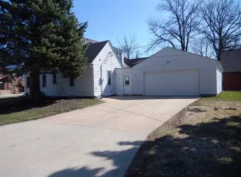 413 W 1st St, Sumner, IA 50674 photo 19