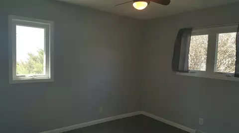 1742 E Ridgeway Ave, Waterloo, IA 50702 photo 11