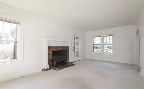 301 Frederic Ave, Waterloo, IA 50701 photo 5