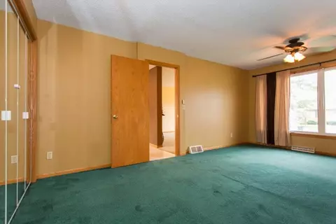 4014 Mark Dr, Waterloo, IA 50701 photo 7