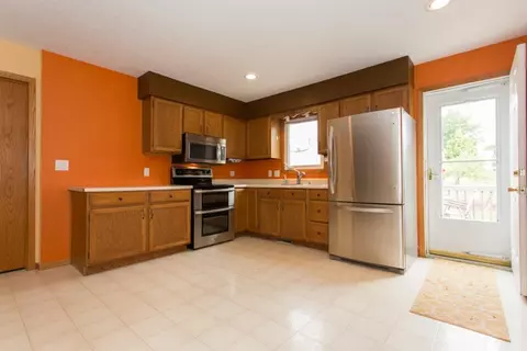 4014 Mark Dr, Waterloo, IA 50701 photo 5