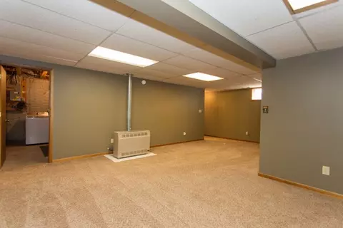 4014 Mark Dr, Waterloo, IA 50701 photo 11